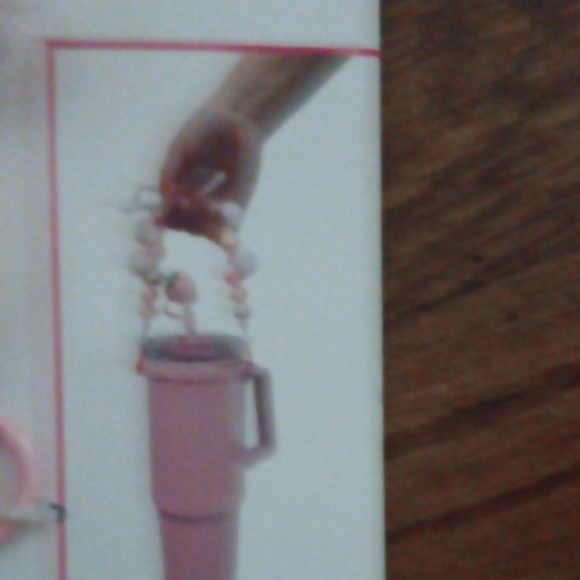 Tumbler Accessory Kit with Choice Of Pink Or Purple Charms NWT - Picture 6 of 10